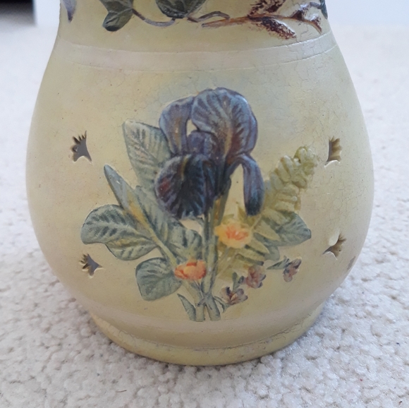 Lang Melting Pot Ceramic Wax Melter/Tart Warmer Iris Bouquet - 2 pieces - Picture 4 of 9